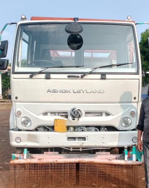 Ashok Leyland 1915