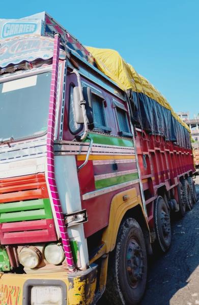 Ashok Leyland 3718 image 3
