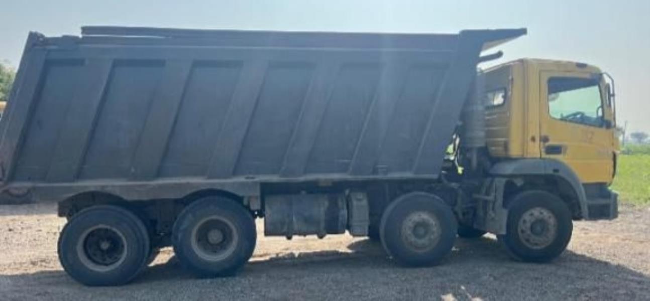 BharatBenz 3128 image 3
