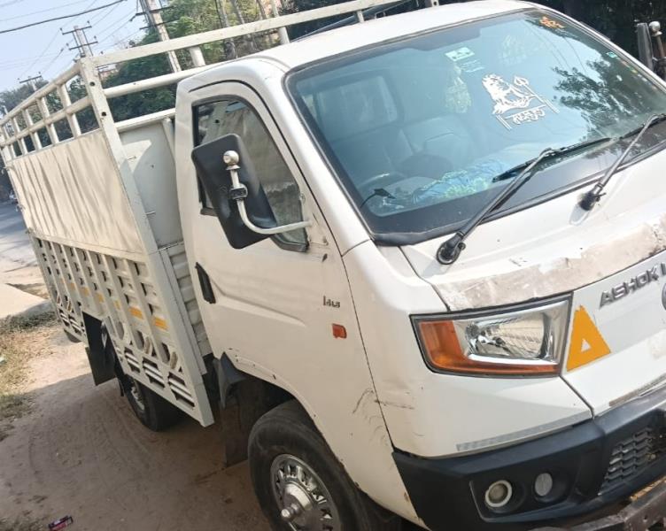 Ashok Leyland Dost Plus image 2