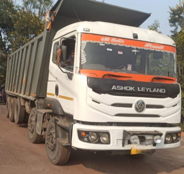 Ashok Leyland 4923 image 2