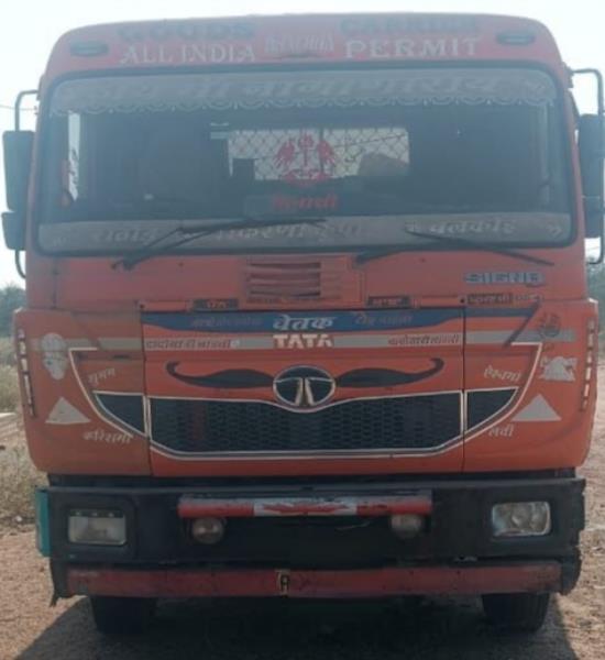 Tata 4018