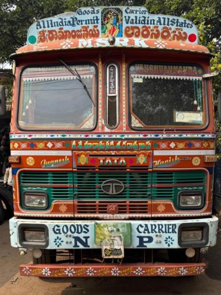 Tata 3718