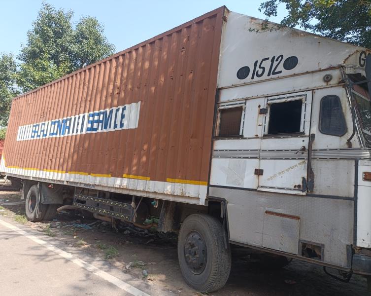 Tata 1615 image 2