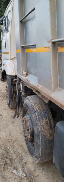 Ashok Leyland 3520 image 4