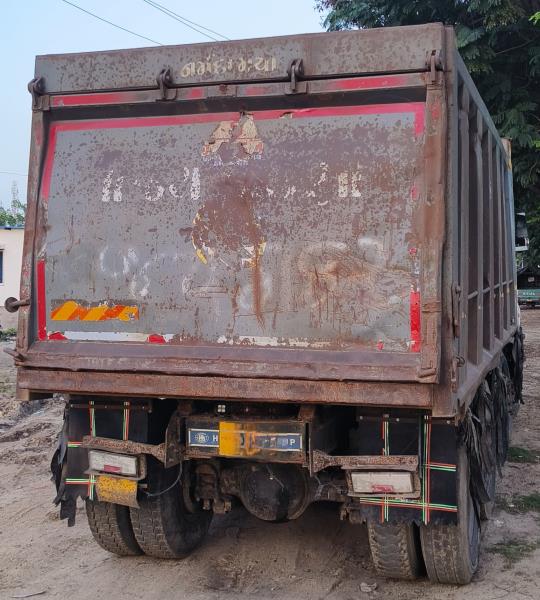 Ashok Leyland 3520 image 5