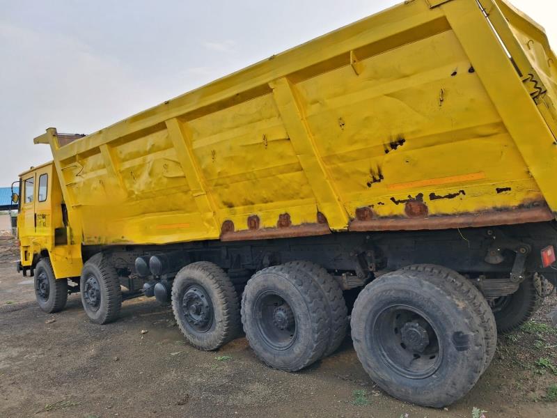 Ashok Leyland 3718 image 3