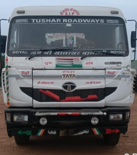 Tata 4923