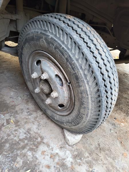 Eicher 1049 image 4