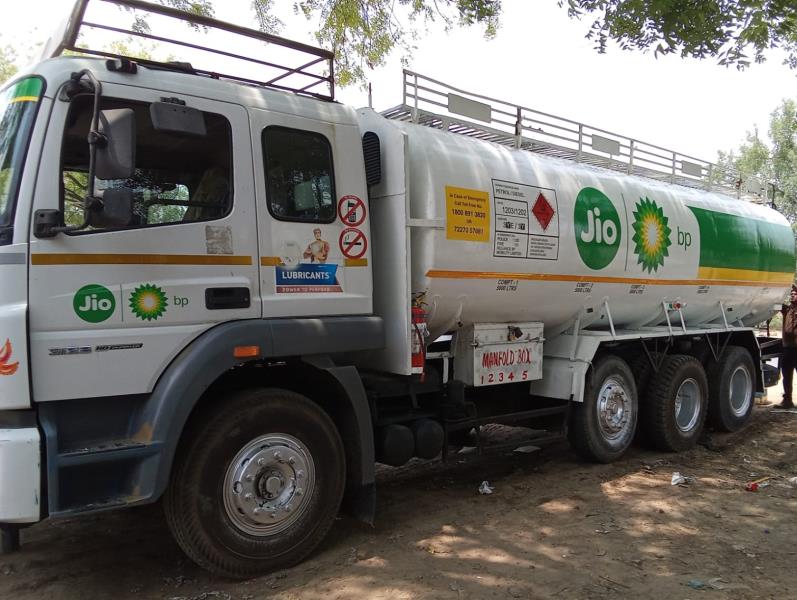 BharatBenz 3123 image 2