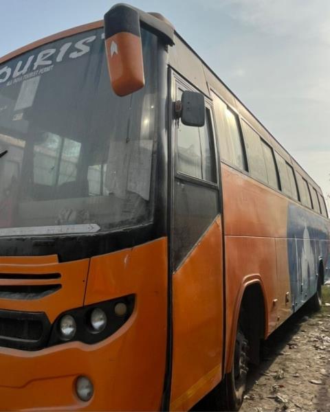 Ashok Leyland Viking image 2