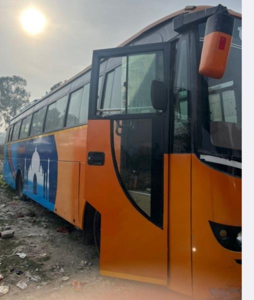 Ashok Leyland Viking image 2