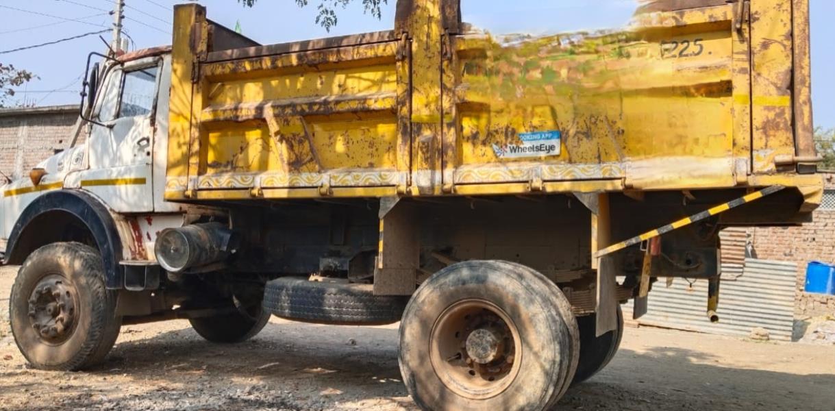 Tata 1613 image 3