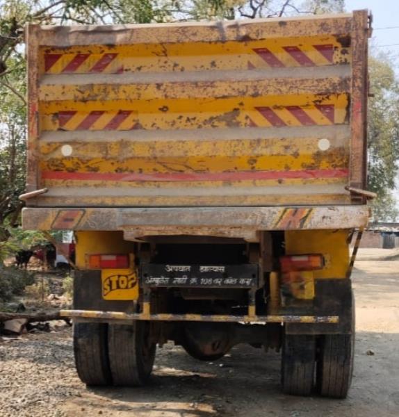 Tata 1613 image 4