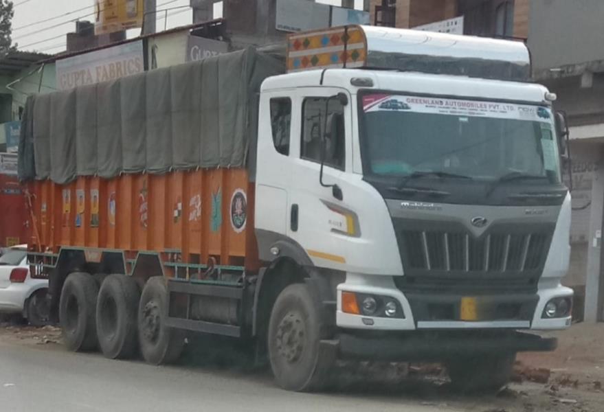 Mahindra Blazo 35