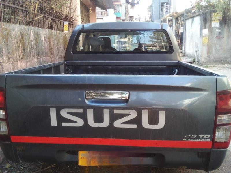 Isuzu D-Max image 3
