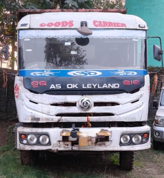 Ashok Leyland 4825