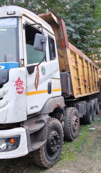 Ashok Leyland 4825 image 3