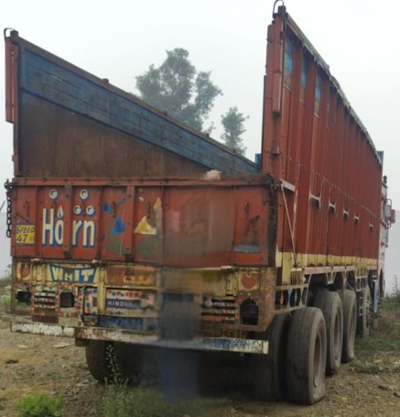 Ashok Leyland 4825 image 4
