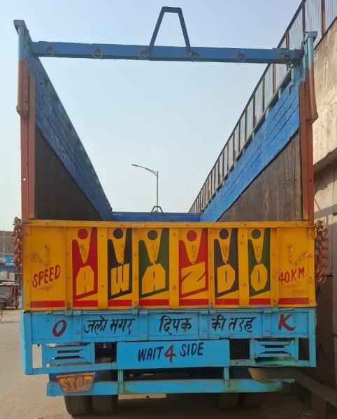 Tata 3118 image 4