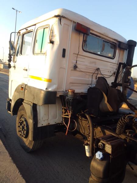 Tata 4018 image 2