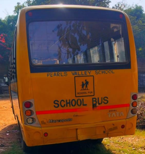 Tata LP 410 image 4