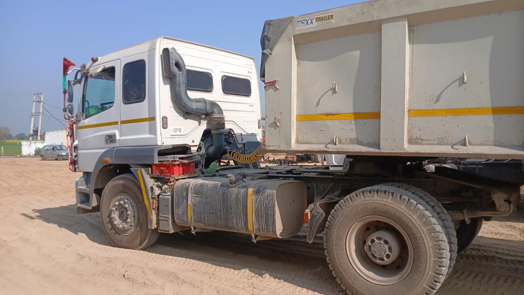 BharatBenz 5528T image 3