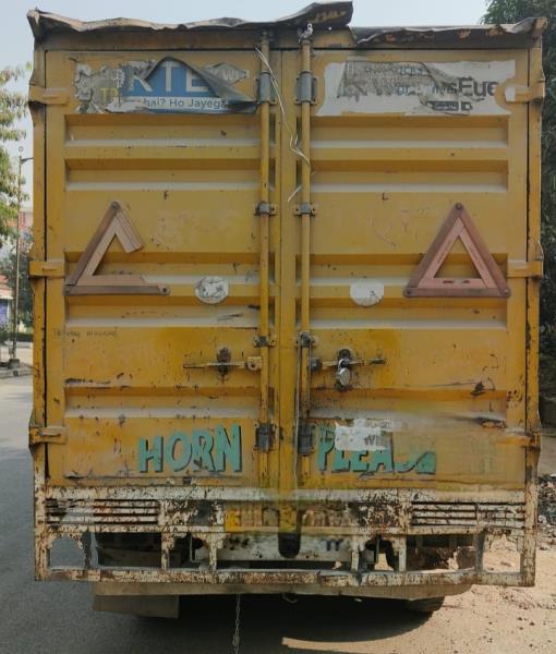 Tata 407 image 4
