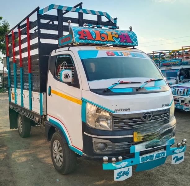 Tata Intra V30