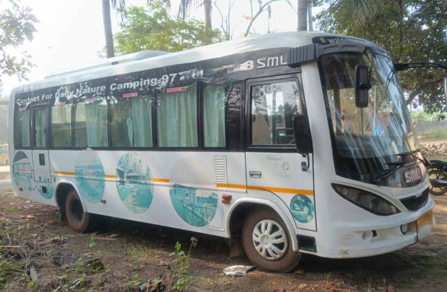 SML Isuzu Executive
