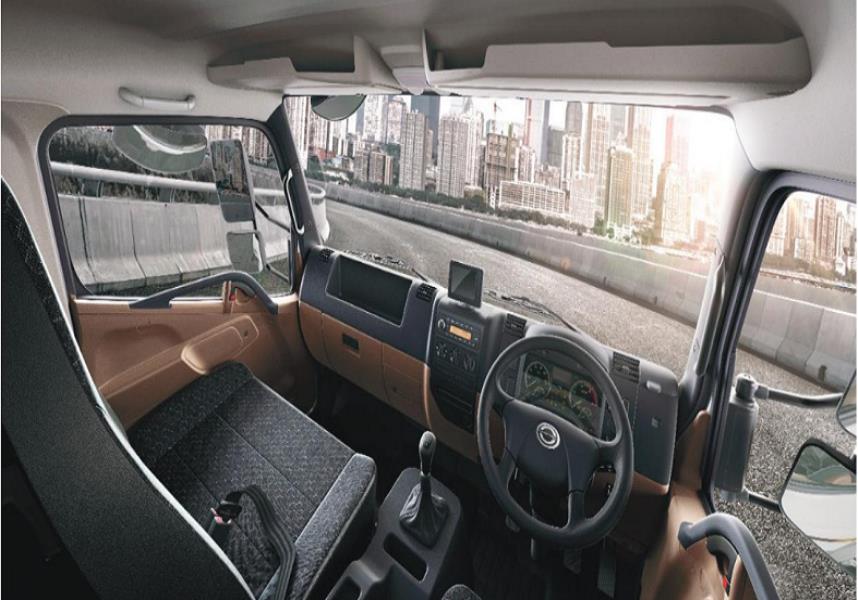 BharatBenz 1415RE Trucks