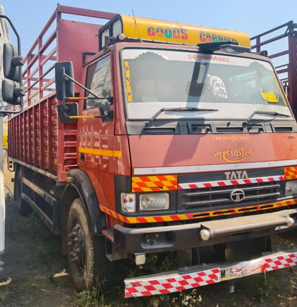 Tata 1512