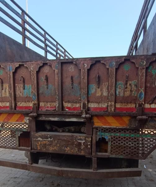 Ashok Leyland 4923 image 4