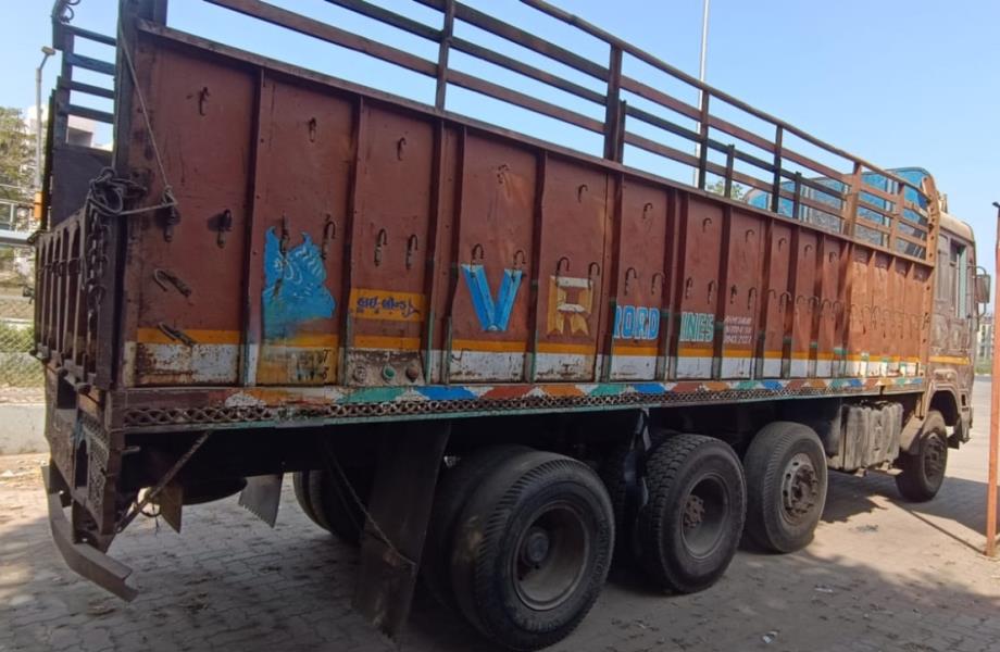 Ashok Leyland 4923 image 3