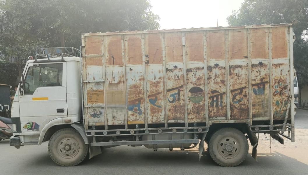 Tata 407 image 2