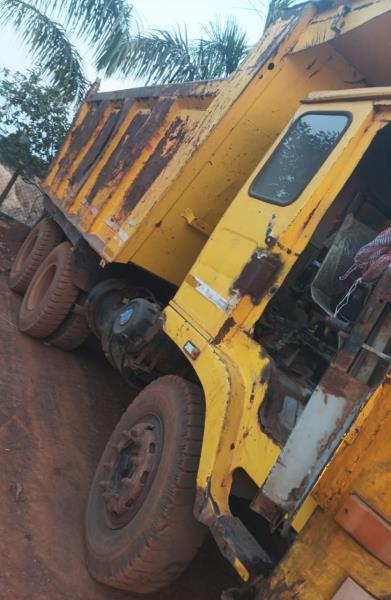 Ashok Leyland 2518 image 2