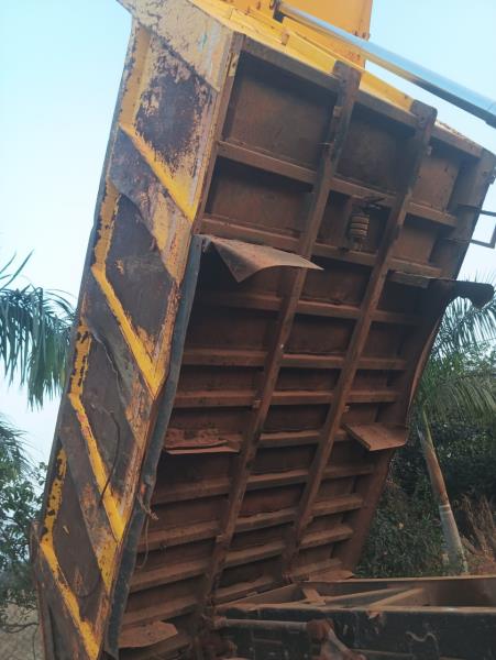 Ashok Leyland 2518 image 4