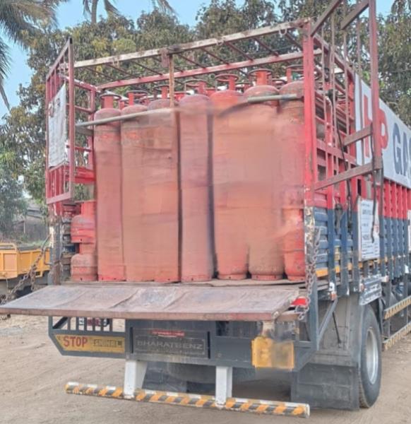 BharatBenz 1617 image 4