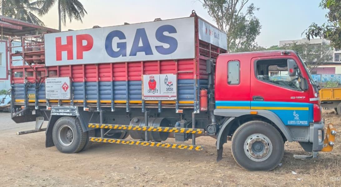 BharatBenz 1617 image 3