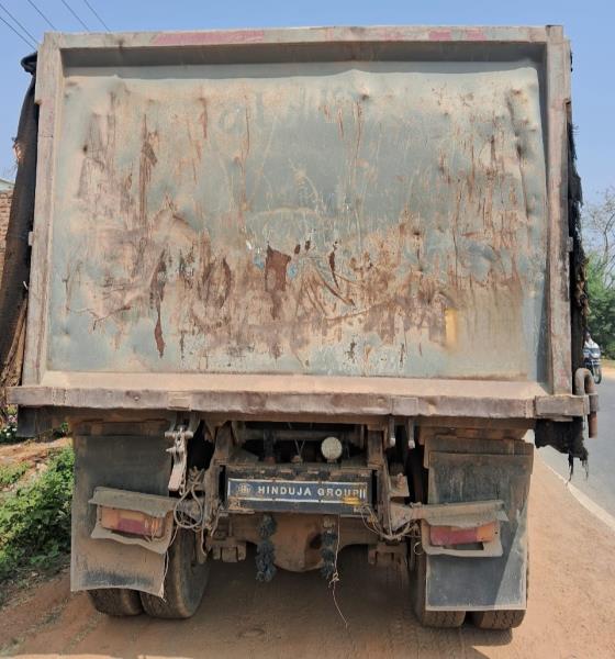 Ashok Leyland 3520 image 4
