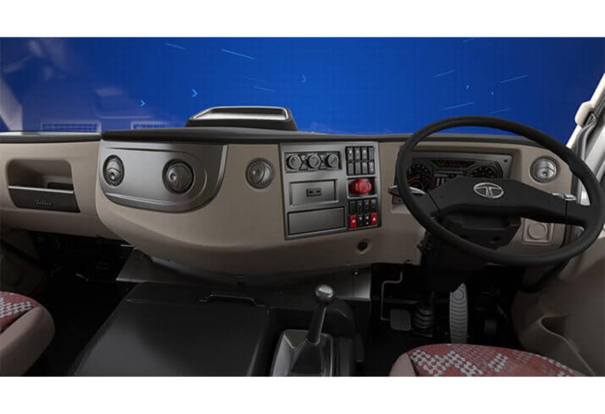 Tata LPT 4225 Trucks