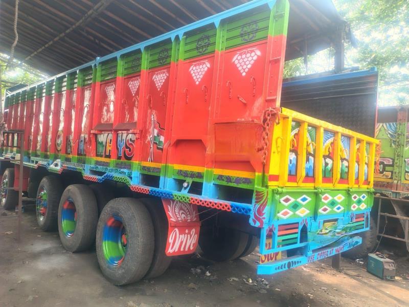 Tata 3718 image 4
