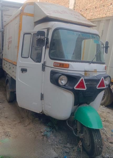 Bajaj Maxima