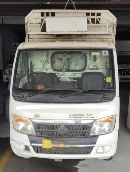 Tata Mega XL image 3