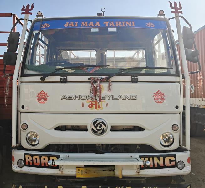 Ashok Leyland 1915