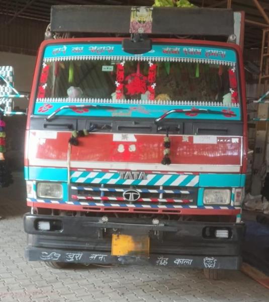 Tata 1212