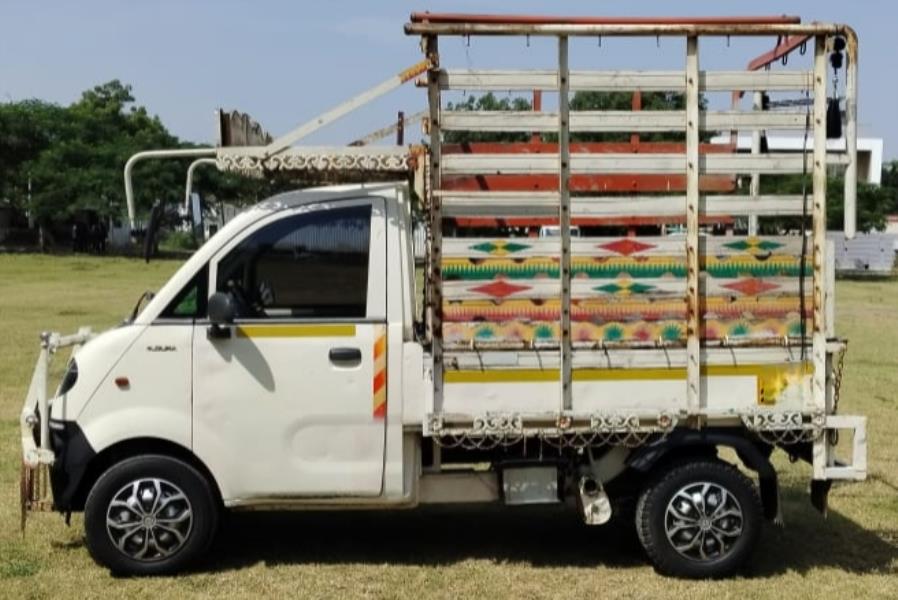 Mahindra Jeeto Mini Truck image 2