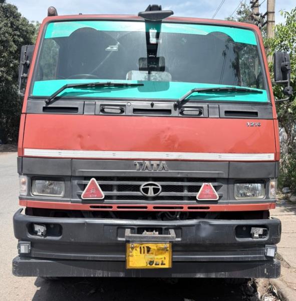 Tata 1212
