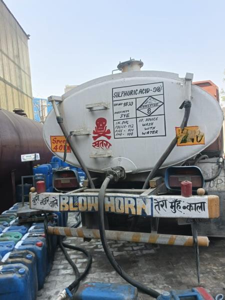 Tata 1613 image 4