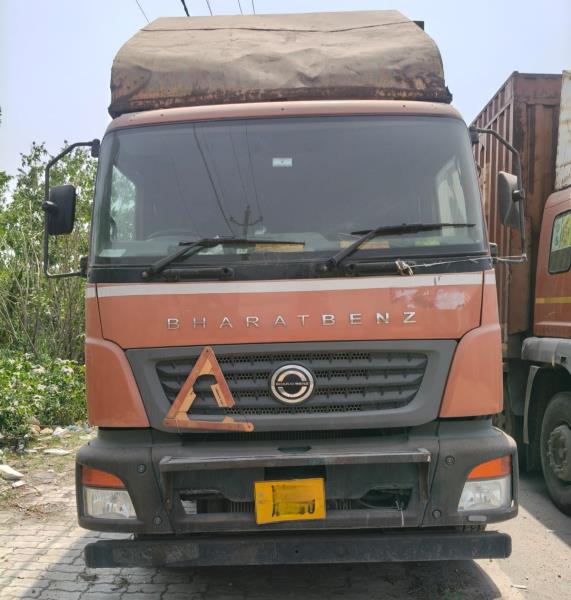 BharatBenz 3723